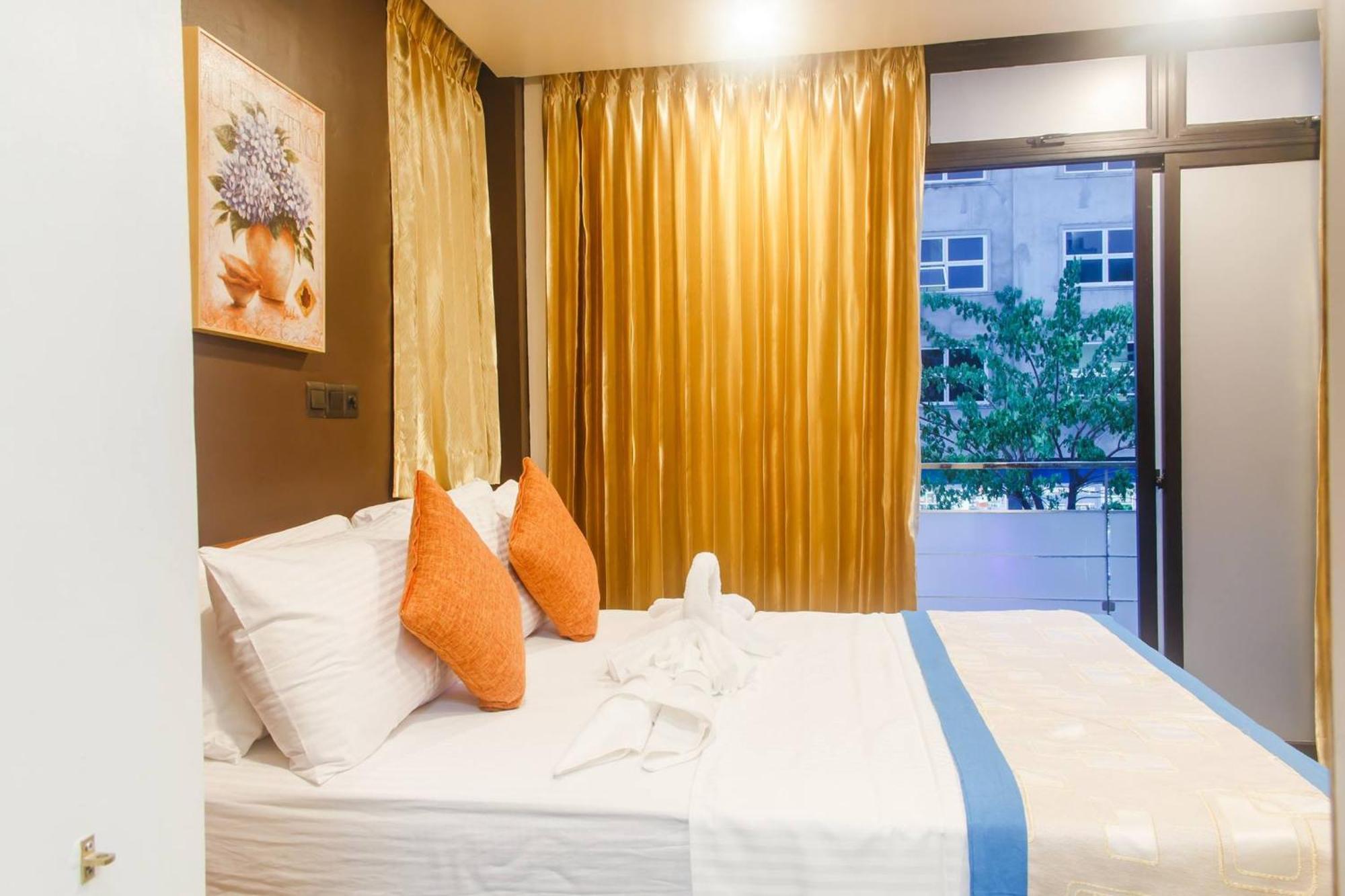 Club Blu Hotel Malé Buitenkant foto